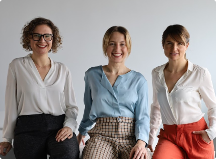 Gemeinsames Porträt von Geschäftsführerinnen: Birgit Haberl, Julia Schwarzbauer und Julia Fessler